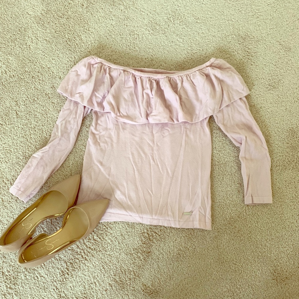 Off shoulders long sleeve shirt